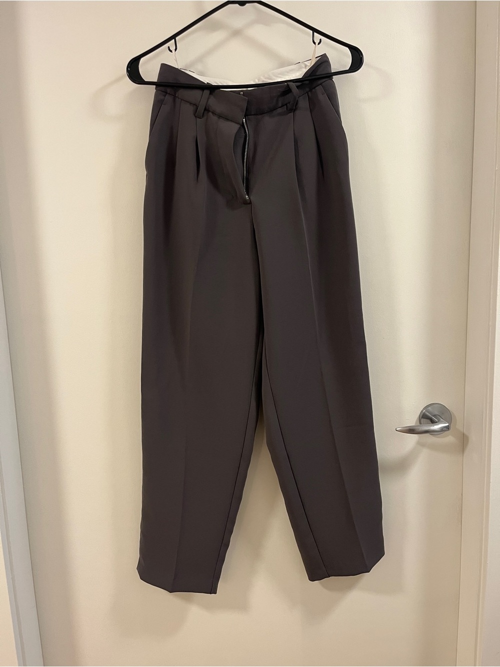Wilfred Charcoal Gray Dress Pant